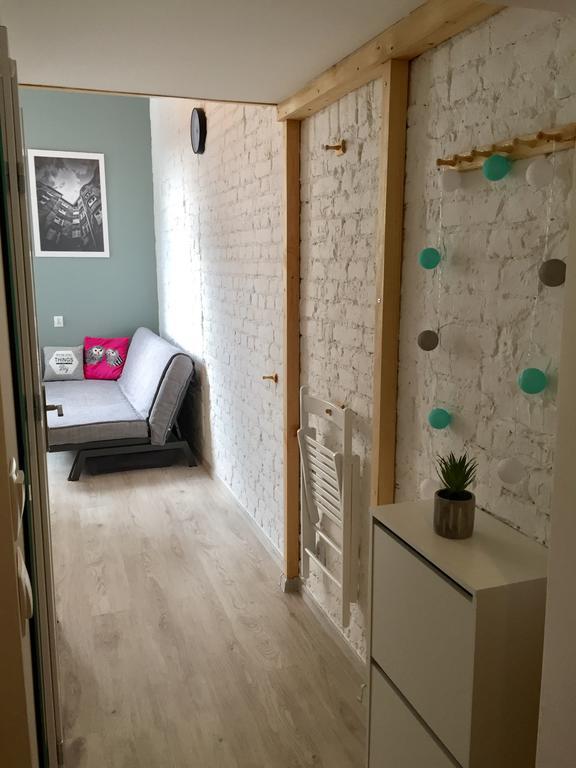 Apartament Zelazna Lägenhet Warszawa Exteriör bild