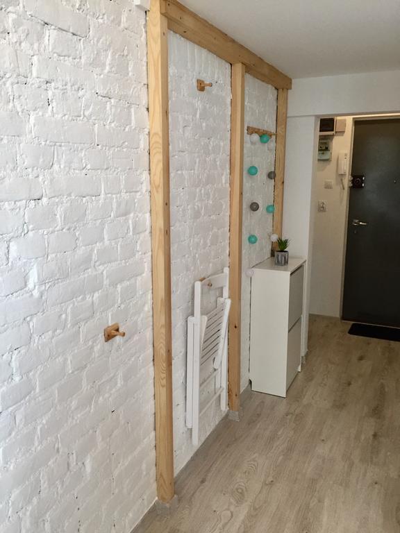 Apartament Zelazna Lägenhet Warszawa Exteriör bild