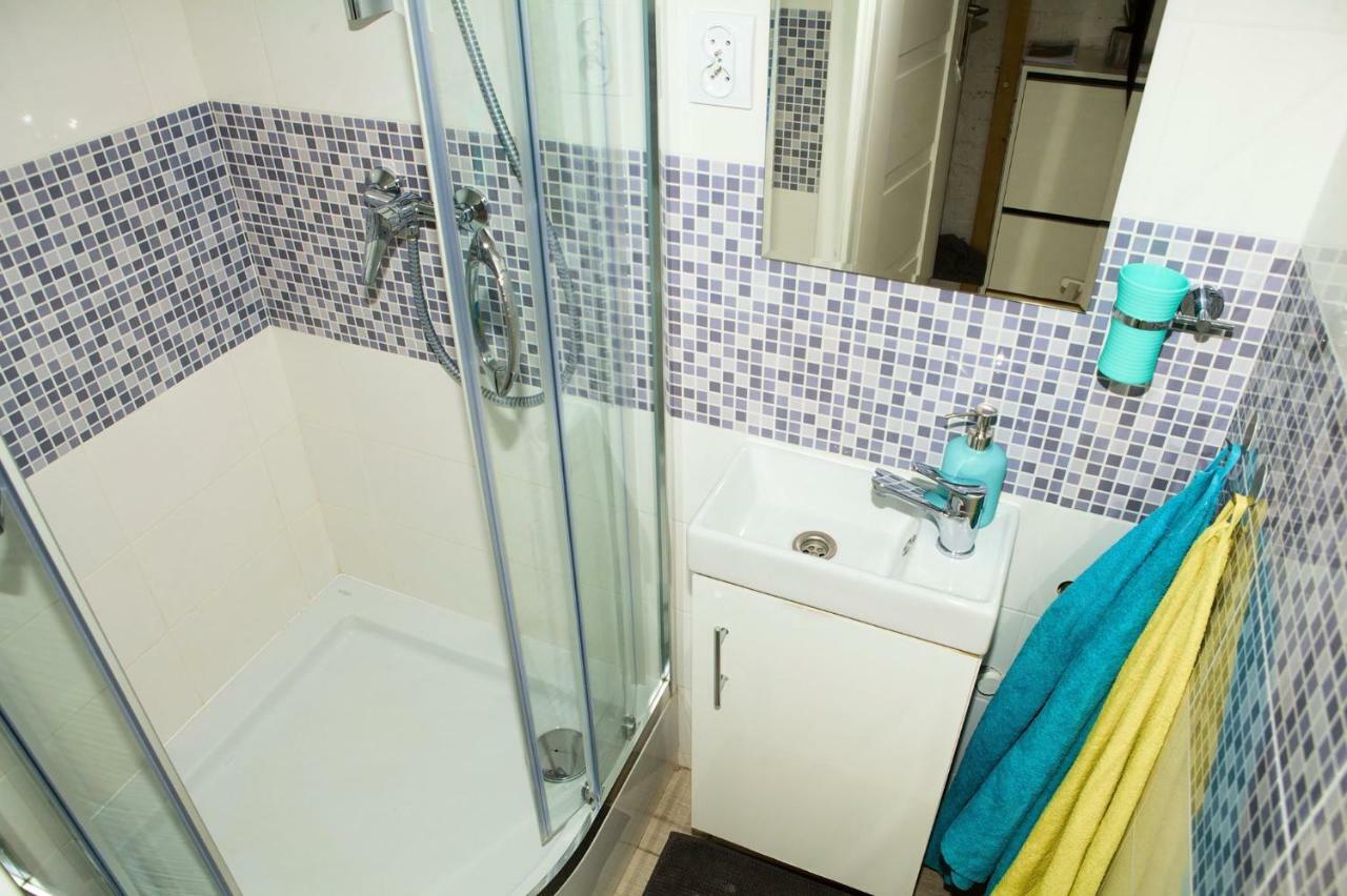 Apartament Zelazna Warszawa Exteriör bild